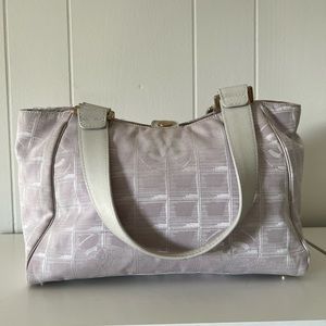 Chanel travel line shoulder bag